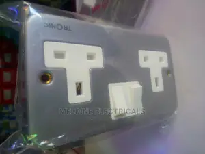 13A Twin Metal Socket