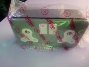 15A Metal Twin Socket.