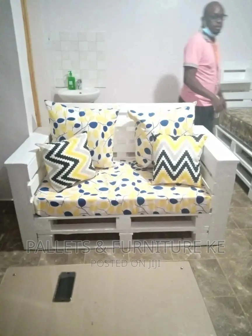 2 Seater Pallet Sofa