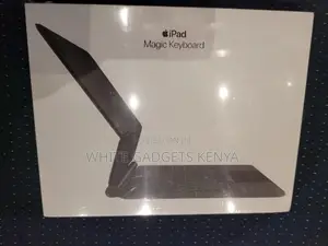 Magic Keyboard iPad 11 Pro 11"