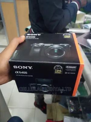 Sony Alpha A6400 Mirrorless Camera With E 16-50mm Lens