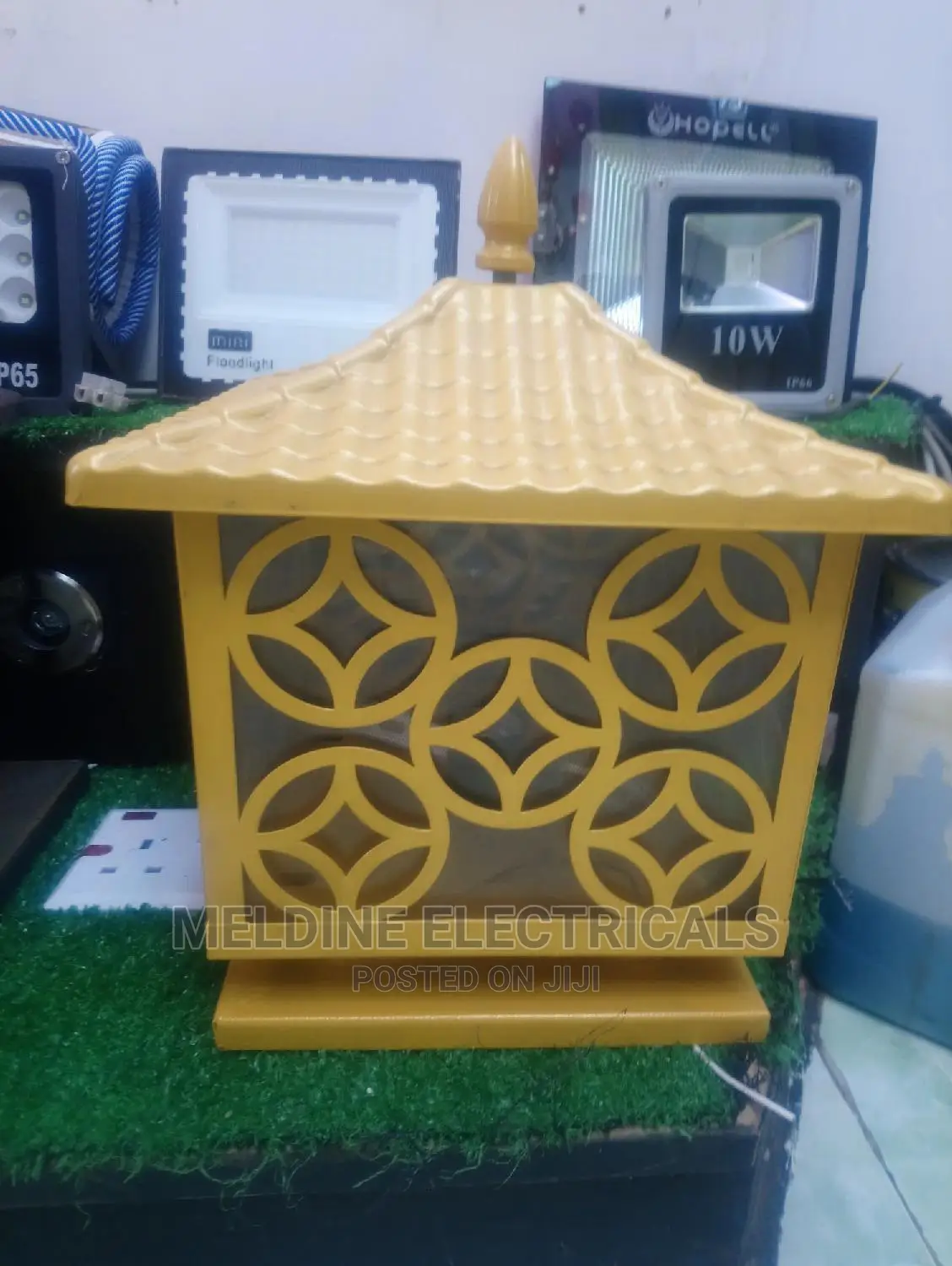 Gate Lamps