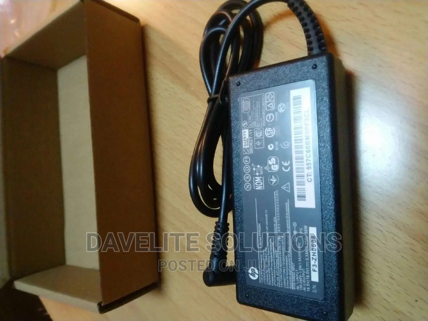 HP Charger Blue Tip Ppp009c. 19.5V, 3.33A