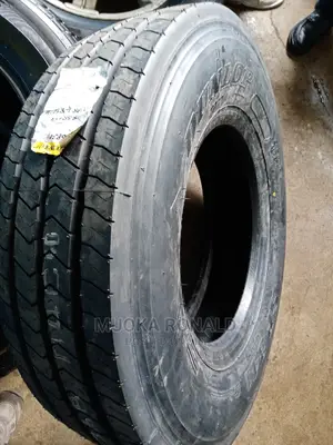 9.5R17.5 Dunlop Tyre Made in Japan