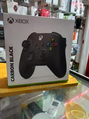 Carbon Black Xbox One S Gamepad