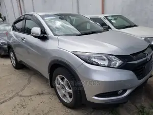 Honda Vezel 2014 Silver