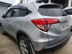 Honda Vezel 2014 Silver