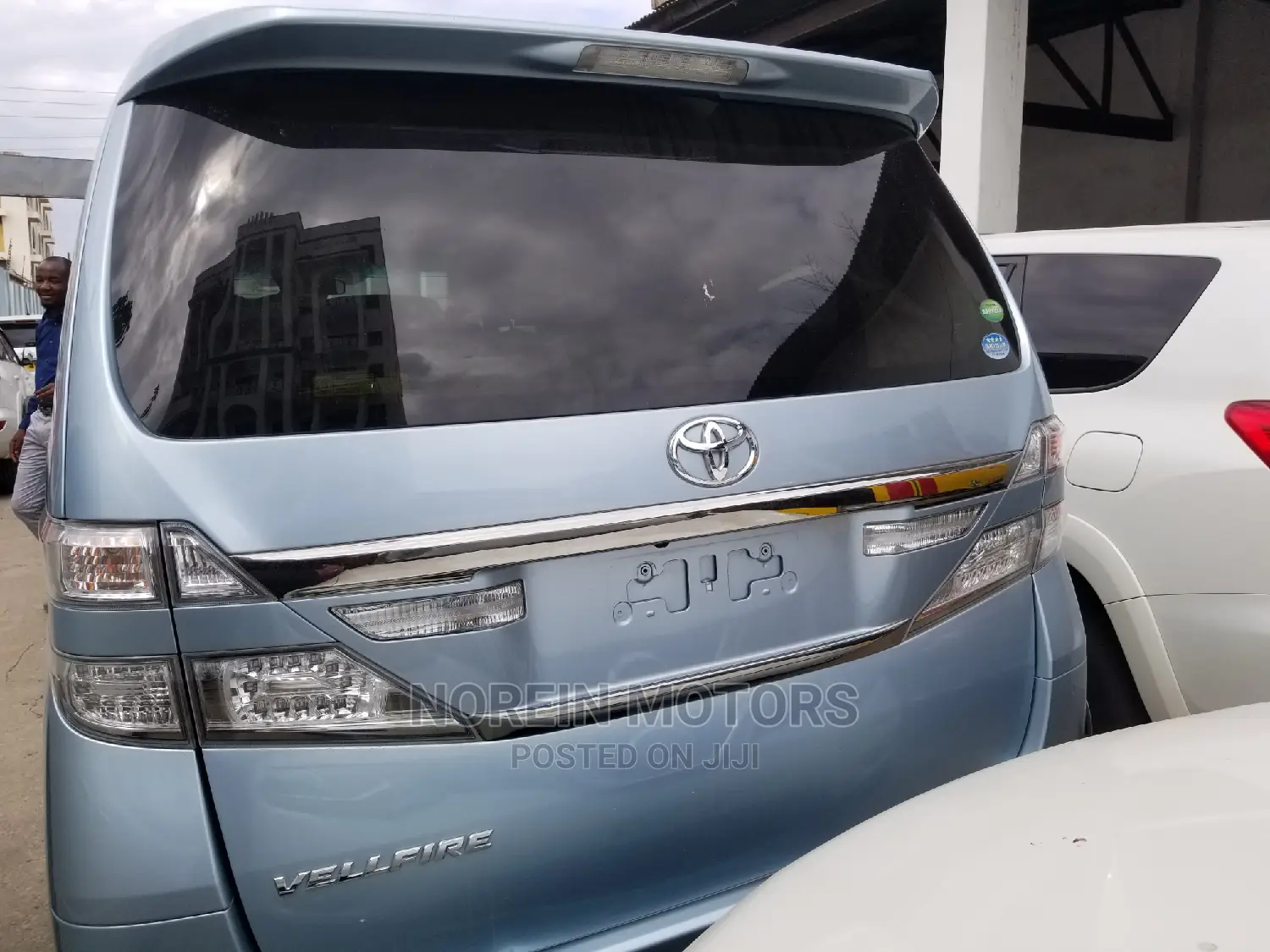 Toyota Vellfire 2014 Blue