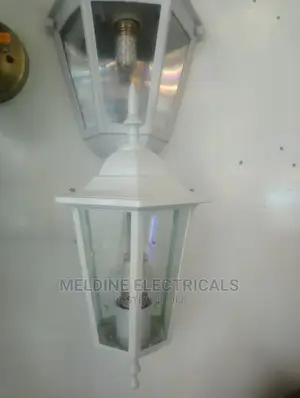 Angle Lamp Stand