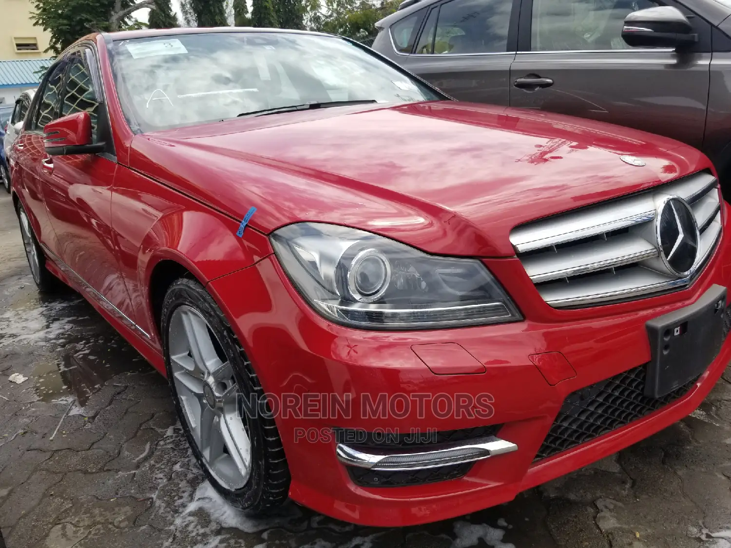 Mercedes-Benz C200 2015 Red
