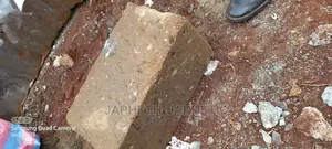 Grey,Blue,Black,White and Yellow Machine Cut Stones