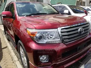Toyota Land Cruiser 2015 Red