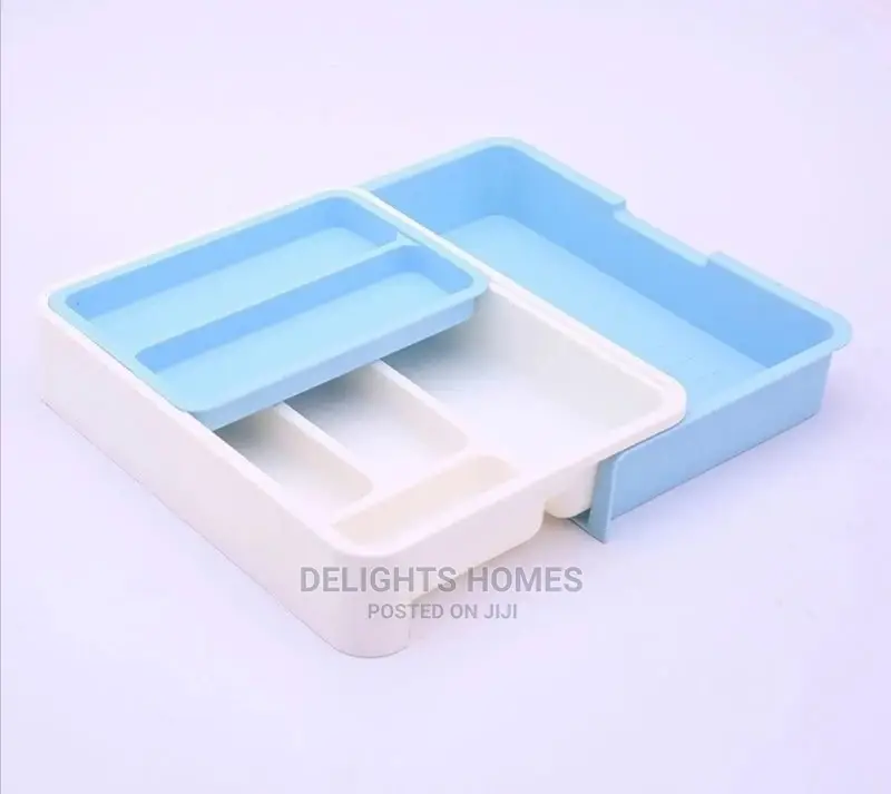 Expandable Cutlery Organizer