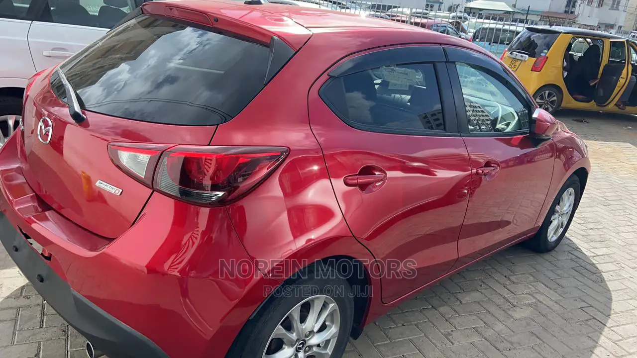 Mazda Demio 2014