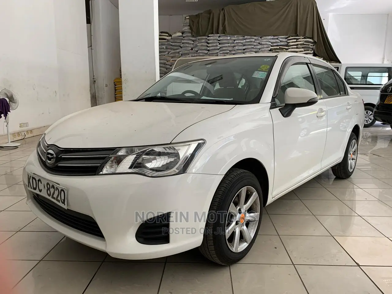 Toyota Axio 2014