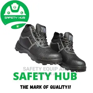Vaultex Safety Footwear/ Safety Boots/ Safety Shoes