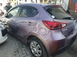Mazda Demio 2015 Pink