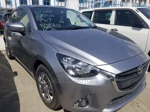 Mazda Demio 2015