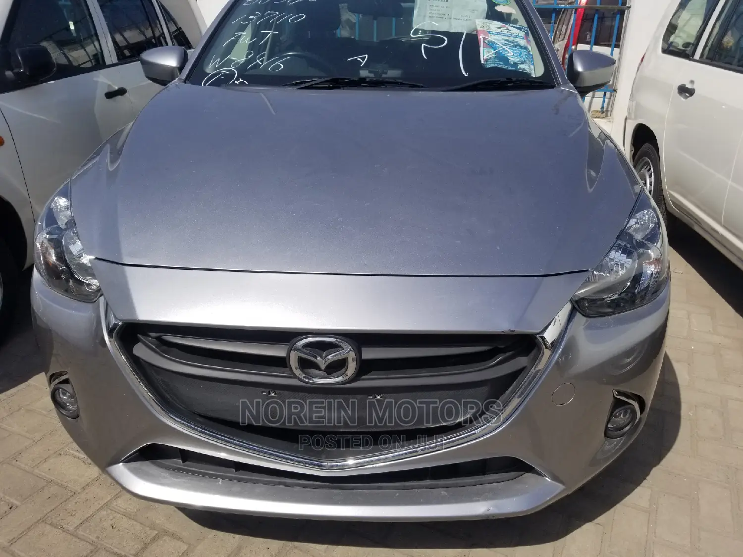 Mazda Demio 2015