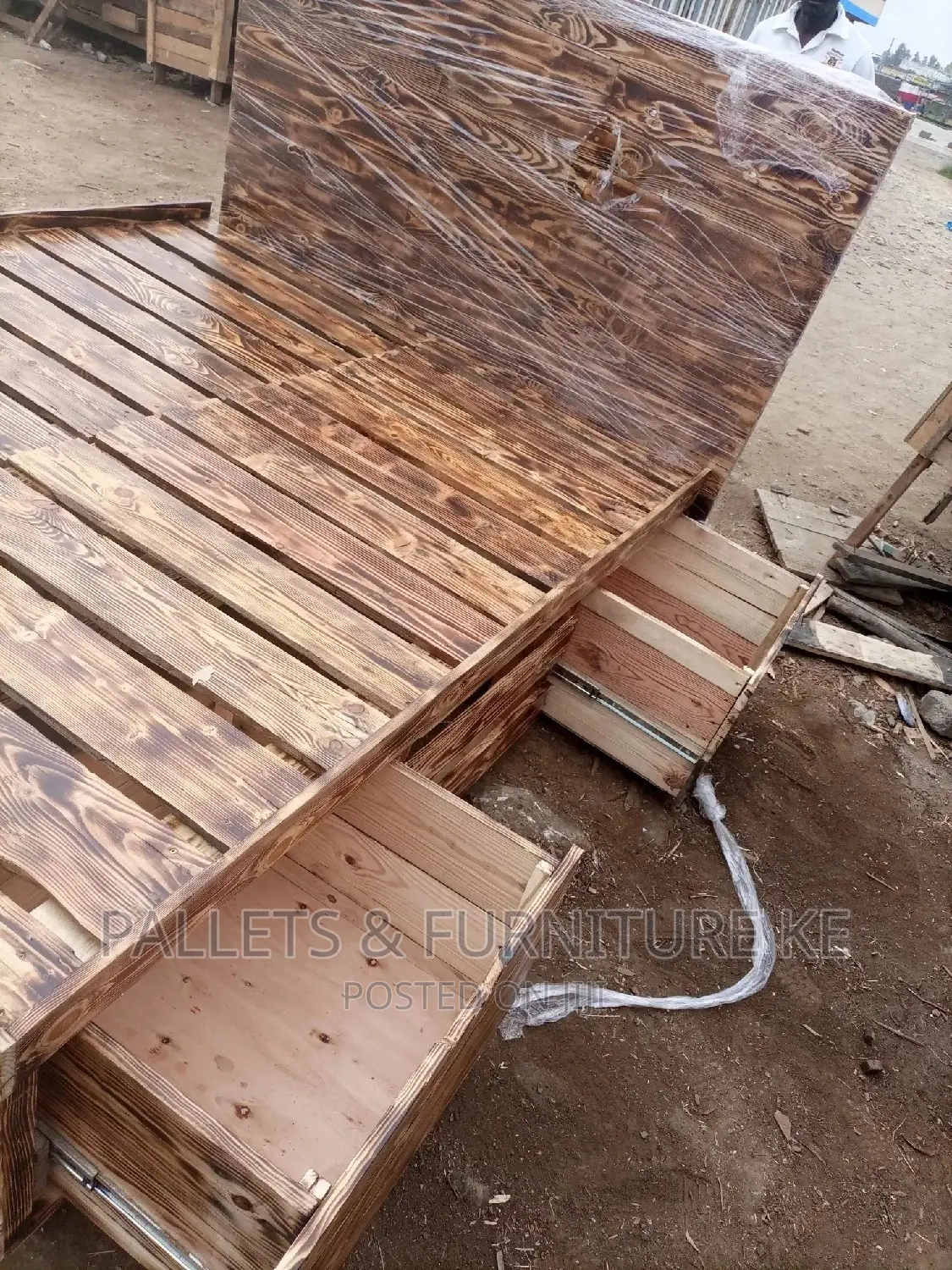 5 by 6 Drawer Pallet Bed