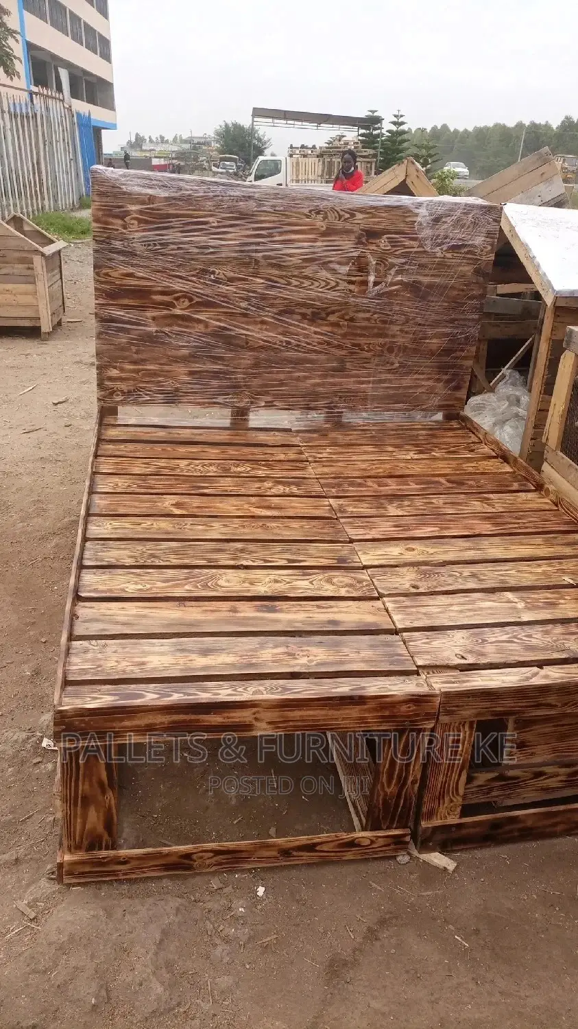 5 by 6 Drawer Pallet Bed