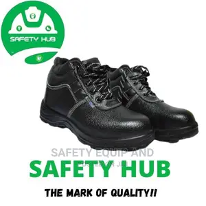 Vaultex Safety Footwear/ Safety Boots/ Safety Shoes