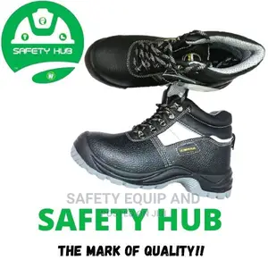 Ultimate Plus Safety Footwear/ Safety Boots/ Safety Shoes