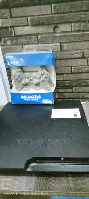 Chipped Ps3 , 13 Games , Pad ,All Cables
