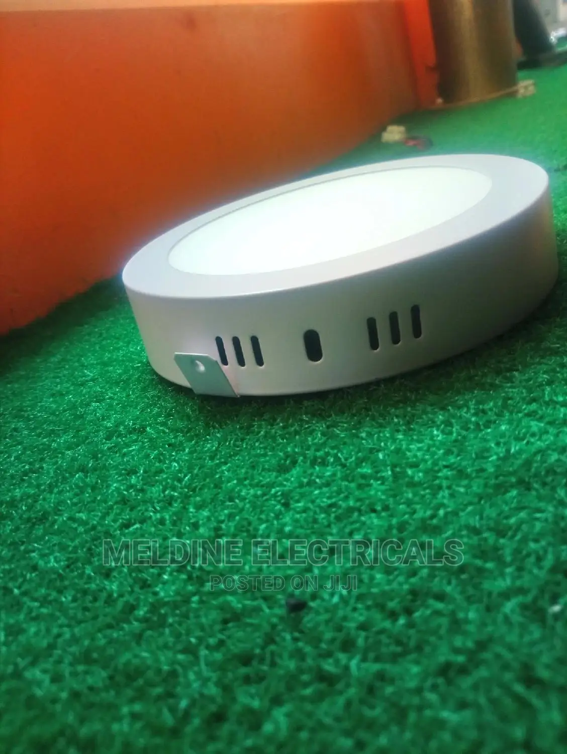 LED 12watts Surface .