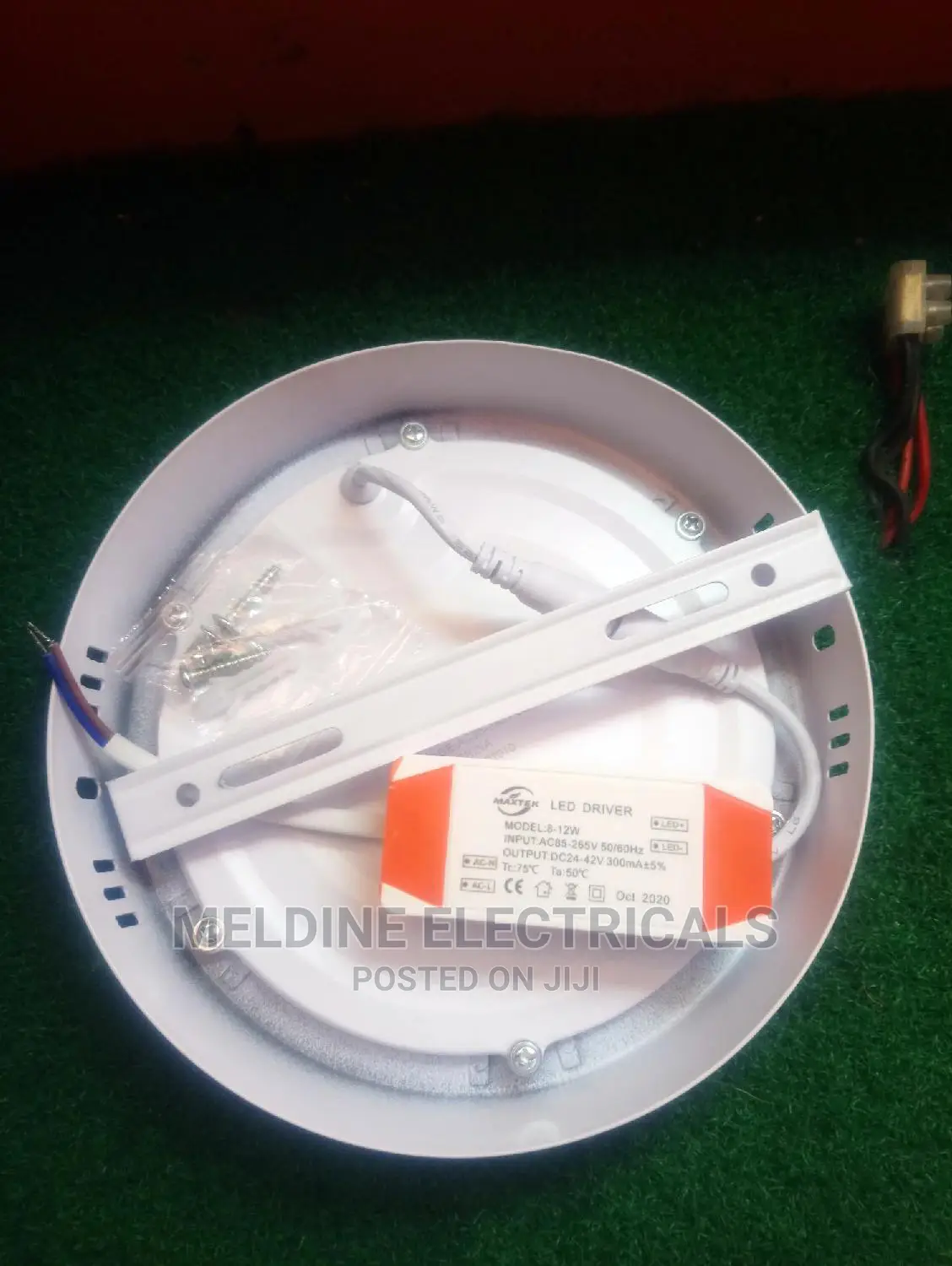 LED 12watts Surface .