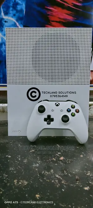 Clean Xbox One S