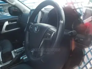 Toyota Land Cruiser 2017
