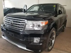 Toyota Land Cruiser 2015 Black