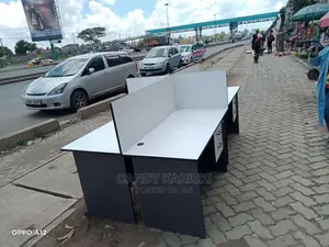 Spacious 4 Way Workstation