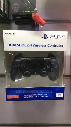 PS4 Pad Controllers