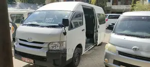 Toyota HiAce 2014 White