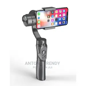 Intact Holding Handheld Gimbal Stabilizer
