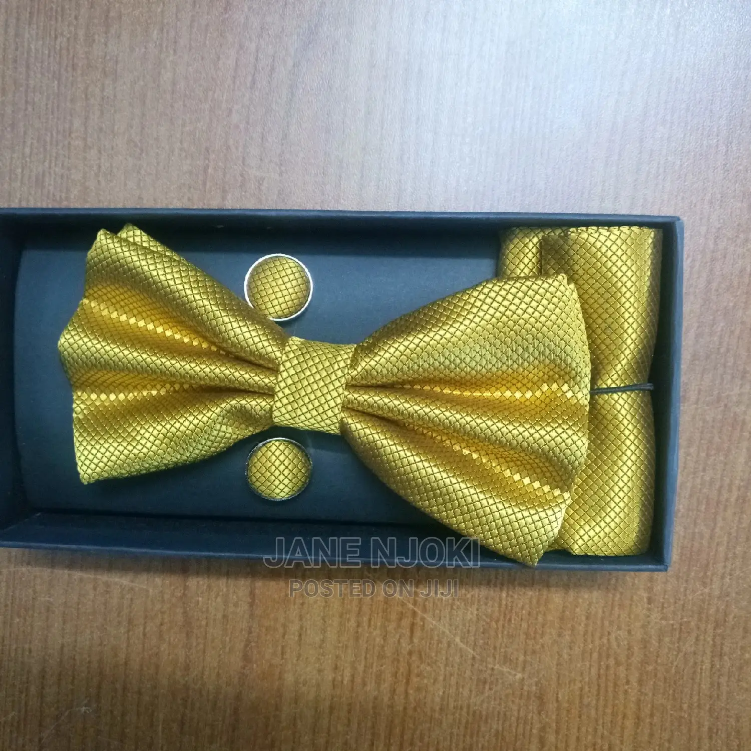 Packed Bowtie