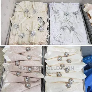Table Cloth With Napkins Plus Rings