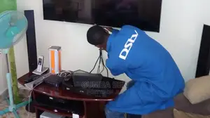 Installer and Tv Mounting Services