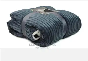 *Flannel Sherpa Throw / Fleece Blanket*