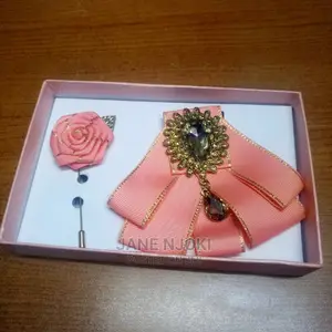 Peach Bowtie