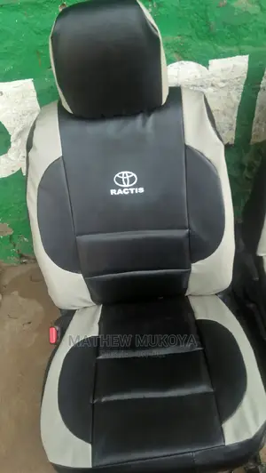 Toyota Ractis Car Seat Covers
