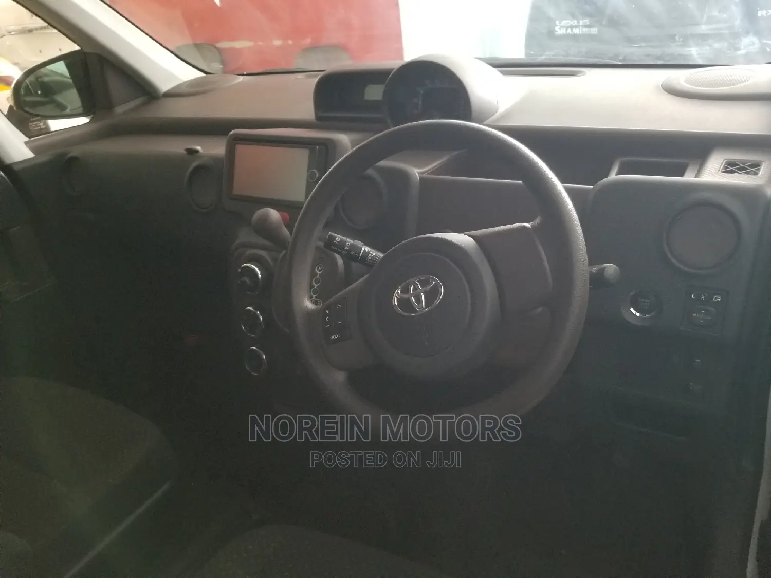Toyota Porte 2015 Green