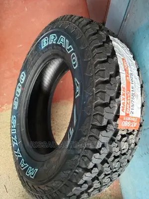 215/75 R 15 Maxxis Tyres