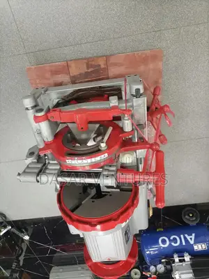 Electric Pipe Threading Machine 1⁄2-4"
