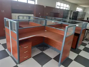 Spacious 4 Way Workstation