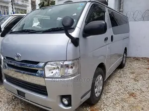 Toyota Hiace 2014