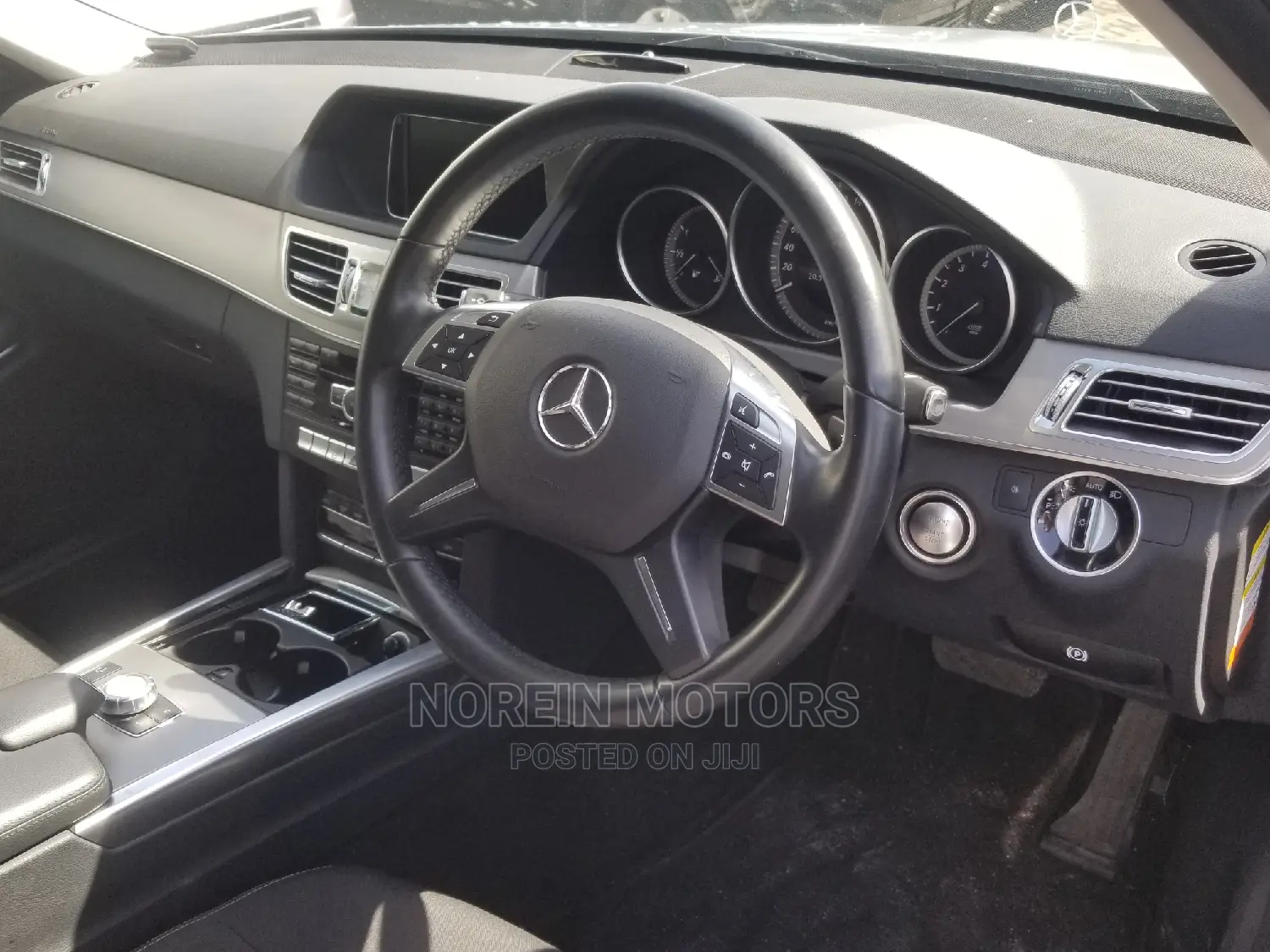 Mercedes-Benz E250 2015 Silver
