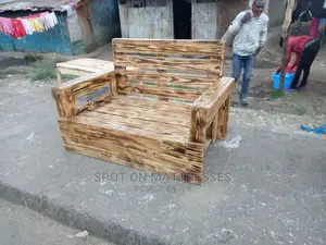 Pallet Seat